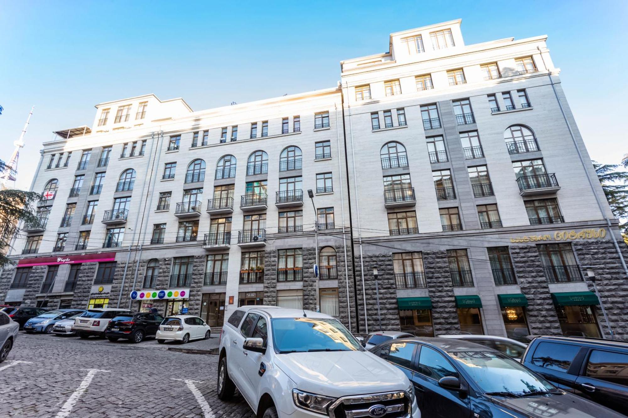Apartment In The City Of Тбилиси Экстерьер фото