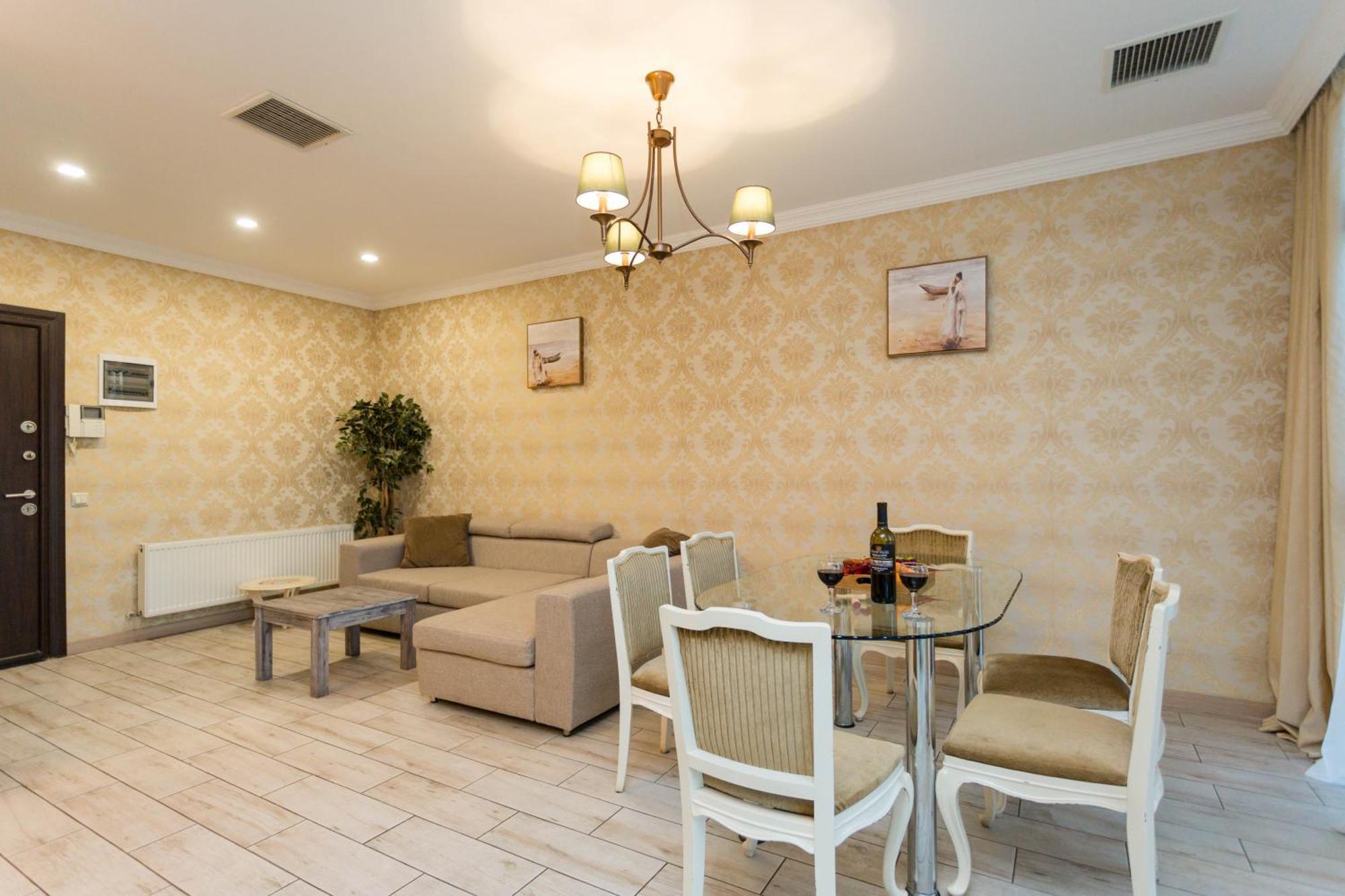 Apartment In The City Of Тбилиси Экстерьер фото