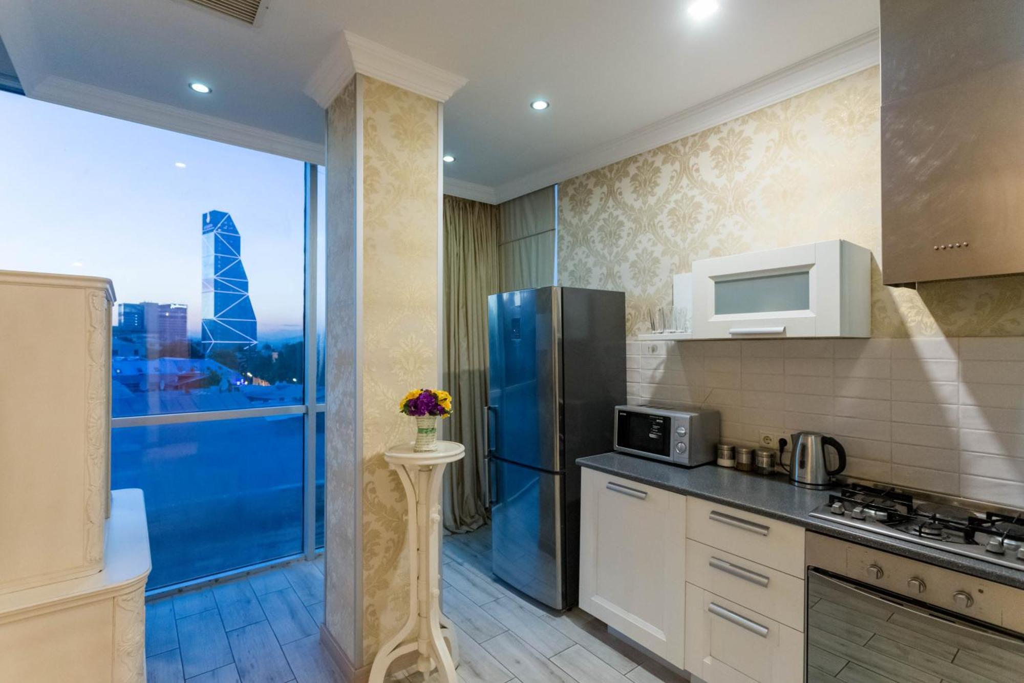 Apartment In The City Of Тбилиси Экстерьер фото